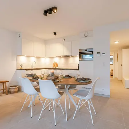 Splendid On An Amazing Location 오스텐드