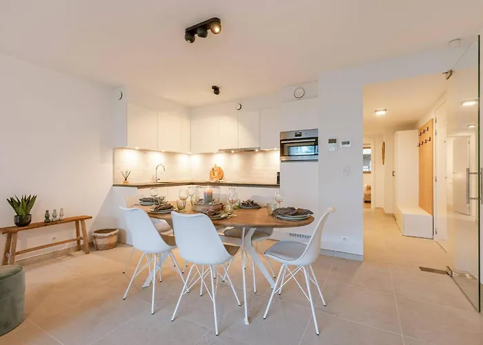 Splendid On An Amazing Location 오스텐드